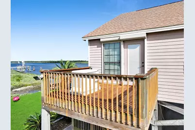 1301 N Monkhouse Drive, Crystal Beach, TX 77650 - Photo 8