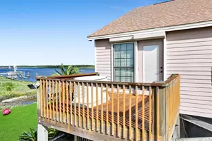 1301 N Monkhouse Dr, Crystal Beach, TX 77650 - Photo 8