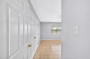 2135 Falling Oaks Rd, Houston, TX 77038 - Photo 16