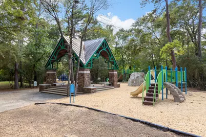 6 N Cochrans Green Circle, The Woodlands, TX 77381 - Photo 28