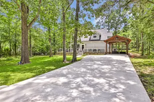 561 N Royale Greens Dr, Coldspring, TX 77331 - Photo 1