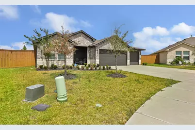 427 Blanco Lane, Dayton, TX 77535 - Photo 2