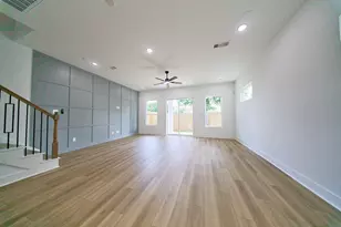 110 Luetta St, Houston, TX 77076 - Photo 8