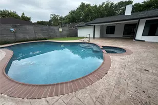 9911 Cedarhurst Dr, Houston, TX 77096 - Photo 2