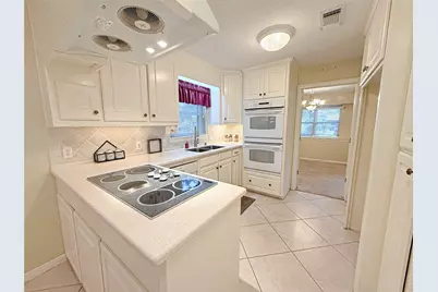 112 Aster Lane, Lake Jackson, TX 77566 - Photo 12