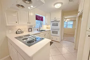 112 Aster Ln, Lake Jackson, TX 77566 - Photo 12