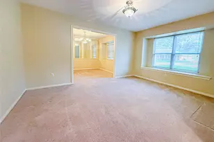 112 Aster Ln, Lake Jackson, TX 77566 - Photo 4