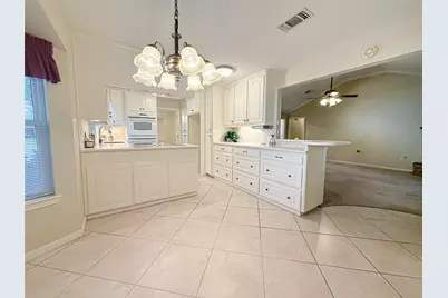 112 Aster Lane, Lake Jackson, TX 77566 - Photo 14