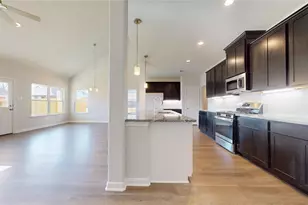 11903 Wisteria Mdws Dr, Willis, TX 77318 - Photo 10