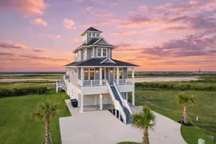 25719 Bay Breeze Dr, Galveston, TX 77554 - Photo 1