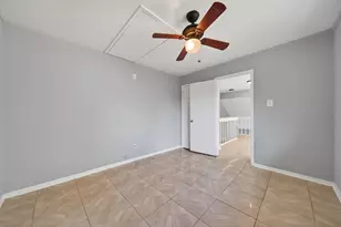 6426 Old Chatham Ln, Houston, TX 77035 - Photo 34