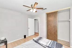 5837 Sunforest Dr, Houston, TX 77092 - Photo 26