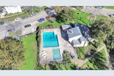 5837 Sunforest Drive, Houston, TX 77092 - Photo 32