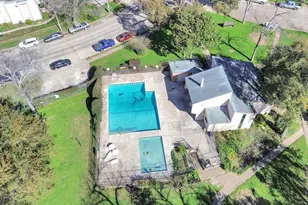 5837 Sunforest Dr, Houston, TX 77092 - Photo 32