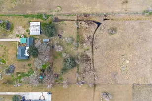 239 County Rd 402, Danbury, TX 77534 - Photo 32