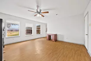 239 County Rd 402, Danbury, TX 77534 - Photo 28