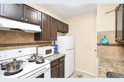 3770 Lovers Wood Lane #606, Houston, TX 77014 - Photo 10