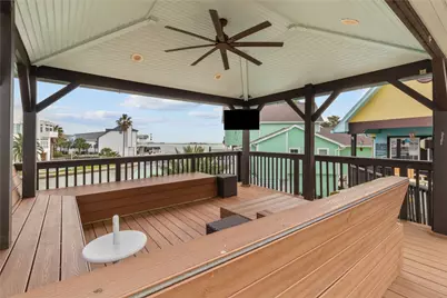 106 Isles End Road, Tiki Island, TX 77554 - Photo 42