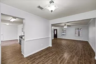 158 Bristol Bend Ln, Dickinson, TX 77539 - Photo 14