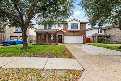 158 Bristol Bend Lane, Dickinson, TX 77539 - Photo 4