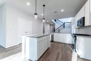 10645 Altitude Wy, Conroe, TX 77303 - Photo 8