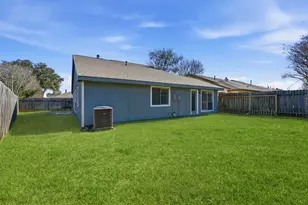 2210 Trail W St, Sugar Land, TX 77478 - Photo 24