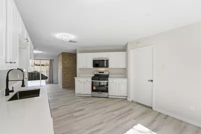 2210 Trail West Street, Sugar Land, TX 77478 - Photo 12