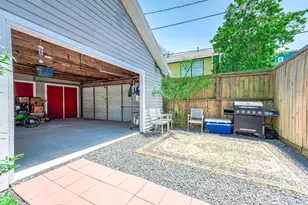 1815 Ursuline St, Galveston, TX 77550 - Photo 32