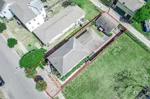 1815 Ursuline St, Galveston, TX 77550 - Photo 36