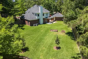98 W Night Heron Pl, The Woodlands, TX 77382 - Photo 2