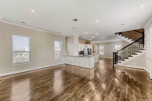 1103 E 27th St, Houston, TX 77009 - Photo 8