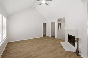12919 Careywood Dr, Sugar Land, TX 77478 - Photo 4