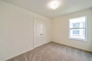 9926 Opal Rock Dr, Rosharon, TX 77583 - Photo 8