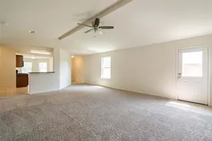 9926 Opal Rock Dr, Rosharon, TX 77583 - Photo 4