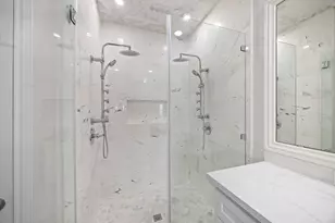 310 Wilcrest Dr, Houston, TX 77042 - Photo 18