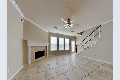 15 Fillgrove Place, The Woodlands, TX 77382 - Photo 2