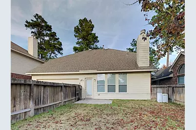 15 Fillgrove Place, The Woodlands, TX 77382 - Photo 18