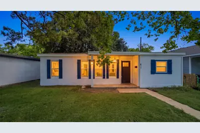 417 13th Avenue N, Texas City, TX 77590 - Photo 1