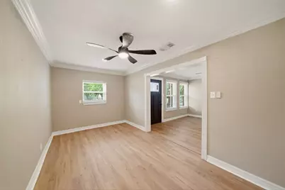 417 13th Avenue N, Texas City, TX 77590 - Photo 8