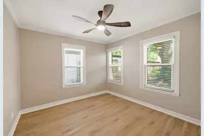 417 13th Avenue N, Texas City, TX 77590 - Photo 18