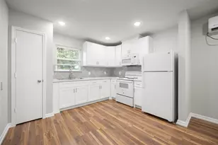 2816 Woodard St, Houston, TX 77026 - Photo 4