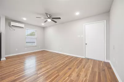 2816 Woodard Street #A, Houston, TX 77026 - Photo 8