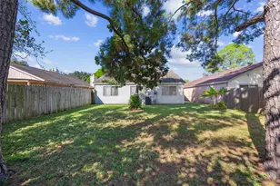 7530 Lemma Dr, Houston, TX 77041 - Photo 18
