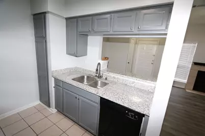 8299 Cambridge Street #1506, Houston, TX 77054 - Photo 6