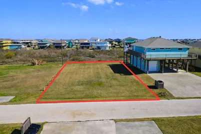 952 Mary Lynn, Crystal Beach, TX 77650 - Photo 12