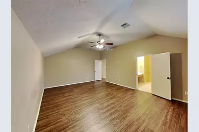 5446 Aloe Avenue, Baytown, TX 77521 - Photo 10