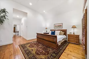 636 E 6th 1/2 St, Houston, TX 77007 - Photo 12