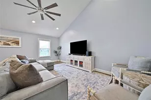 3700 83rd St, Galveston, TX 77554 - Photo 12