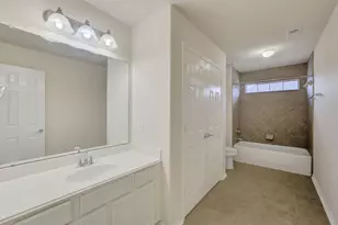 1745 N Meridian Greens Dr, Dickinson, TX 77539 - Photo 22