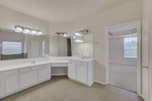 1745 N Meridian Greens Dr, Dickinson, TX 77539 - Photo 16